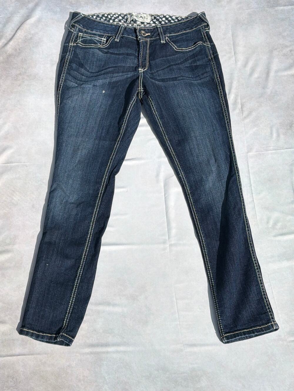 Ariat REAL Denim Skinny Dark Wash White Stitch Jeans Size 32R EUC